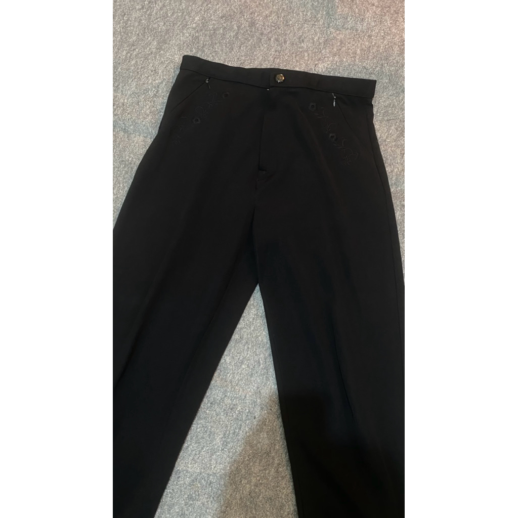 preloved celana hitam wanita / celana hitam / preloved celana hitam / preloved celana hitam wanita /
