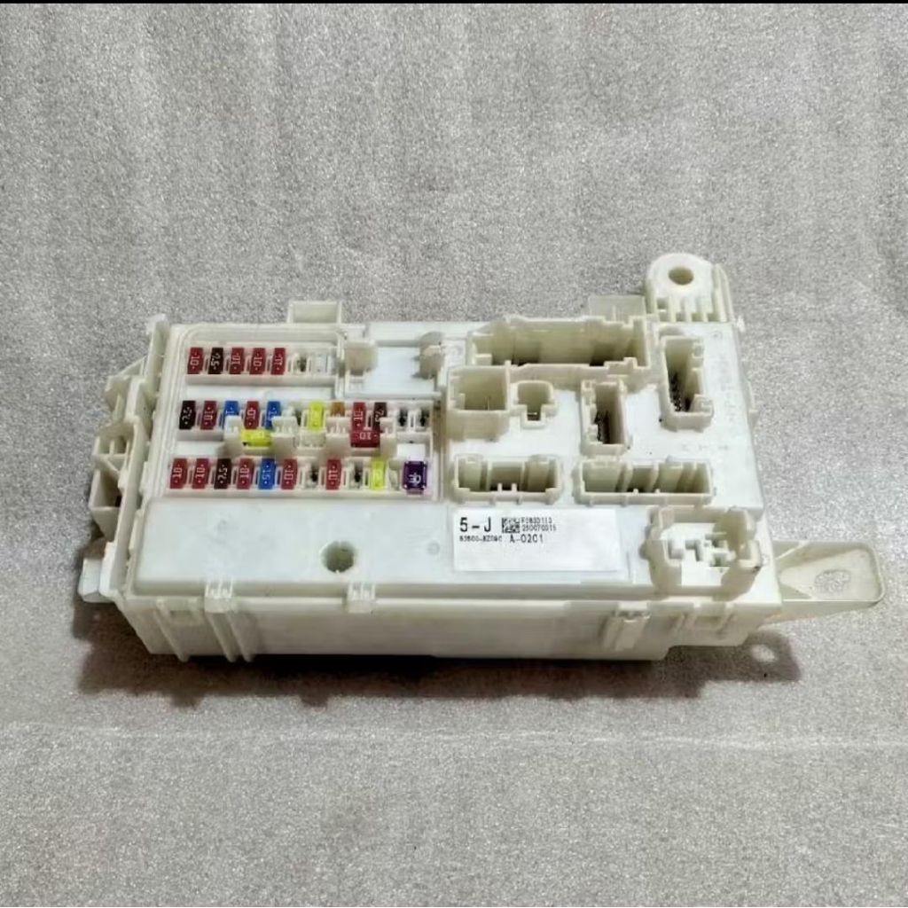 bcm box sekring Toyota Avanza Xenia Agya raize Rocky 2022 up 82600-BZG90 original