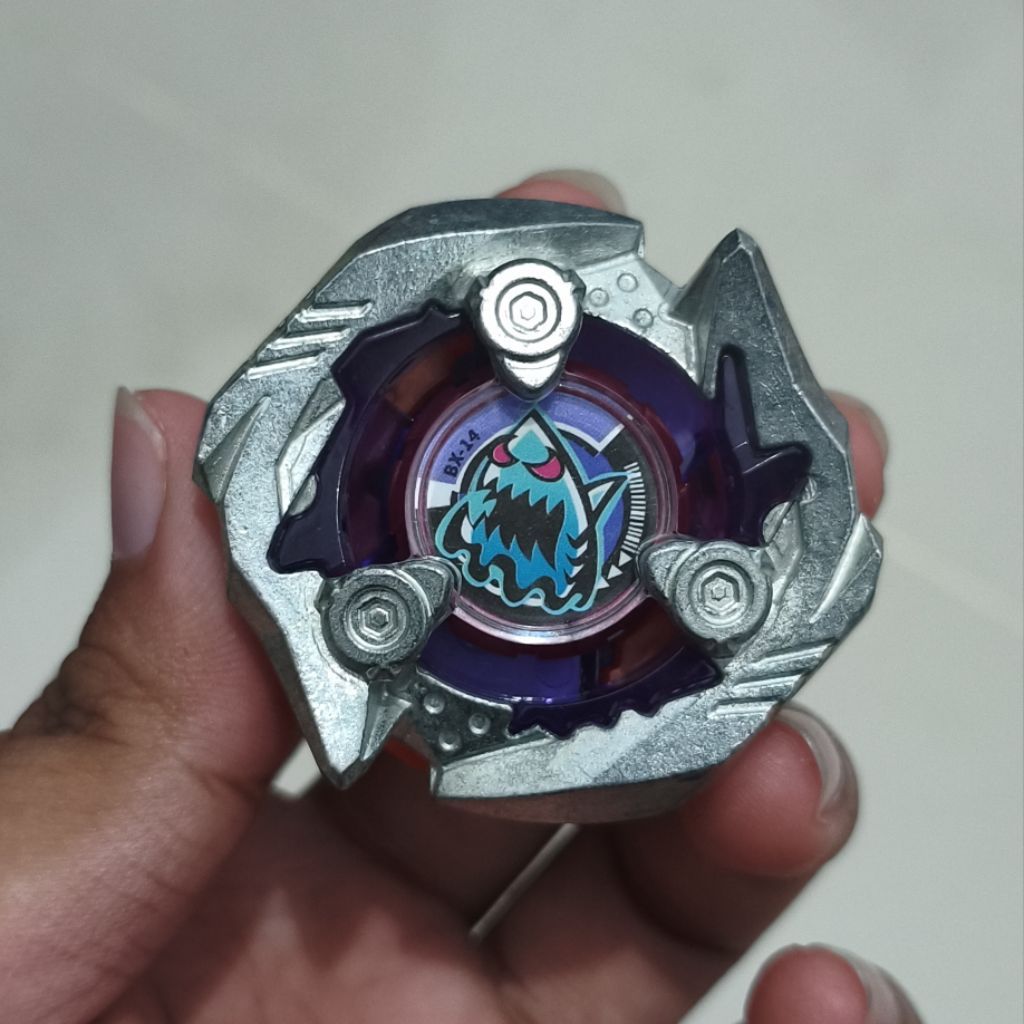 Beyblade X Shark Edge 1-80 U (Non Ori)