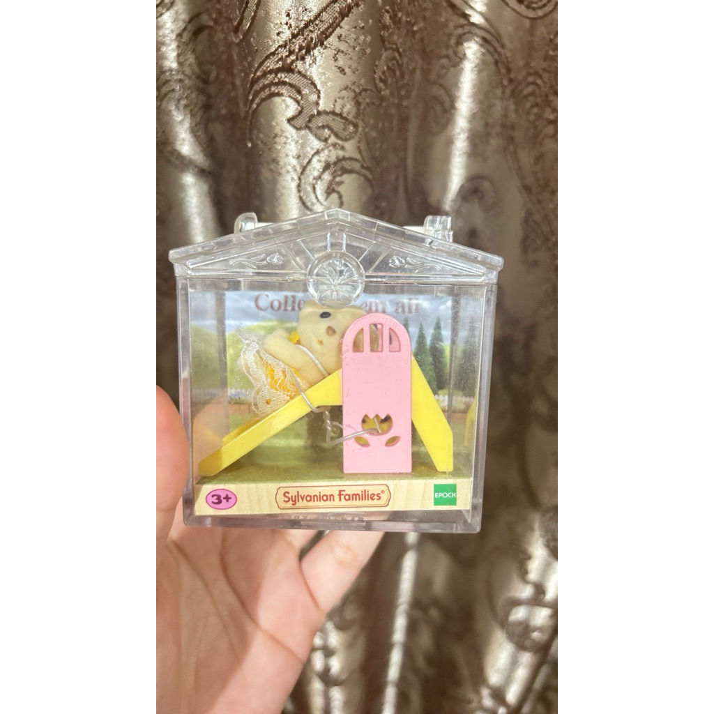 Preloved Sylvanian Families