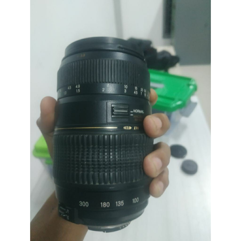 Lensa Nikon Tamron 70 300 mm