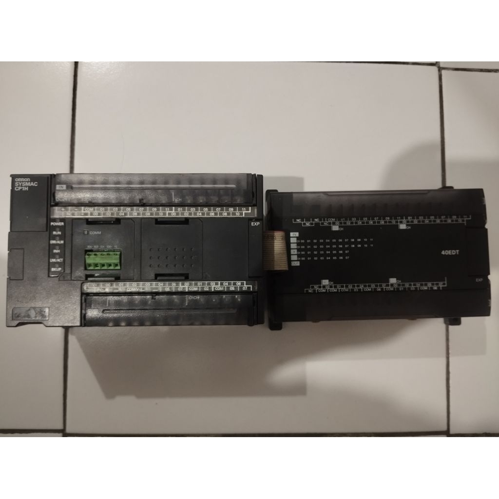 PLC omron  CP1H-EX40DT-D-SC & CP1W-40EDT kondisi bekas