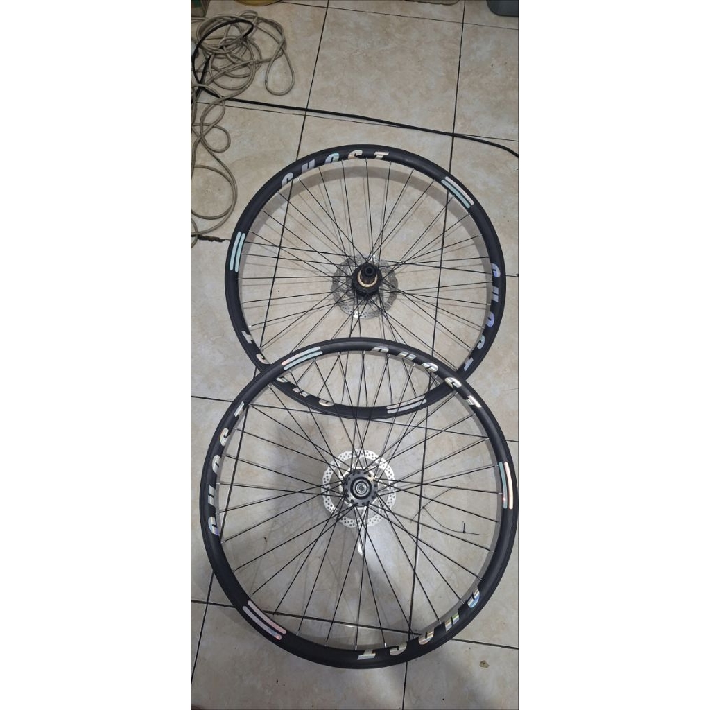 wheelset 1 Rim stummer Company hub solon & freehub instinct