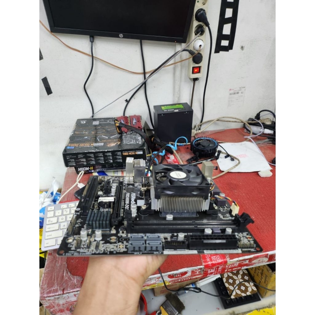 MOTHERBOARD ASROCK FM2A68M+AMD A8-7680