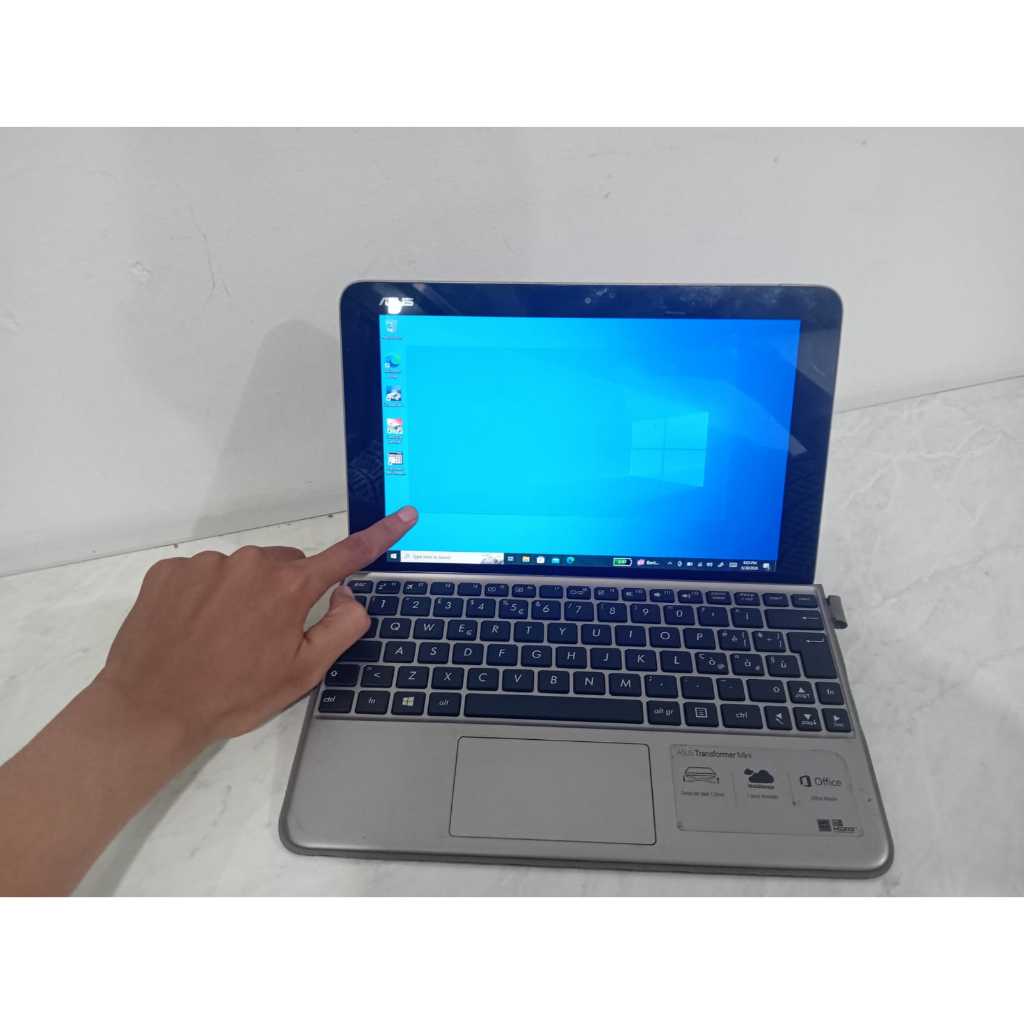 Asus Minibook Mobile Dock Intel Atom X5 Layar 10 Inch Touchscreen
