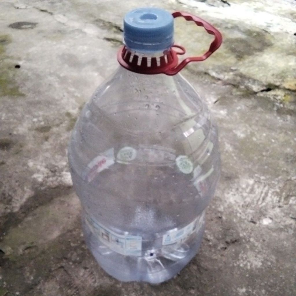 galon le minerale bekas 15 liter
