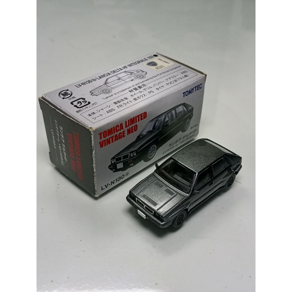 Tomica limited vintage neo lancia delta HF integrale dark gray