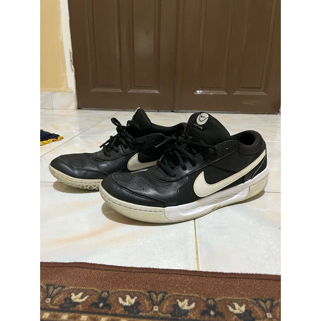 SEPATU TENNIS NIKE COURT LITE SIZE 47