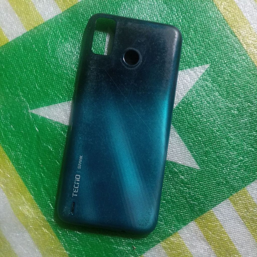 backdoor tutup belakang Tecno spark 6 go