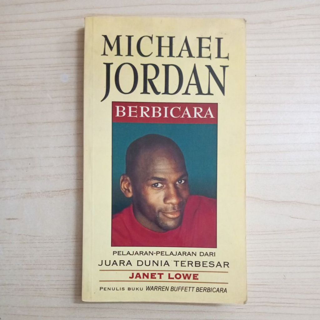 BUKU MICHAEL JORDAN BERBICARA OLEH JANET LOWE