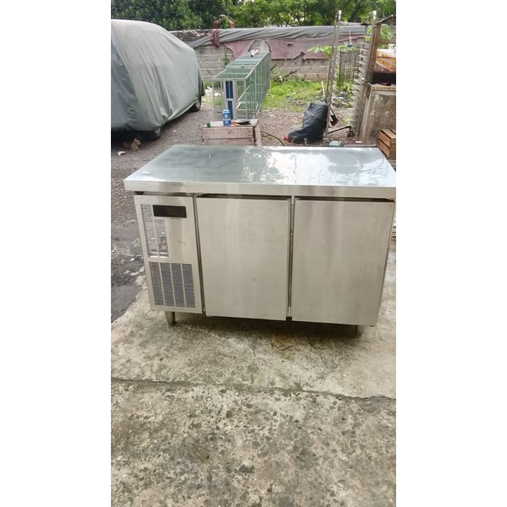 Undercounter Chiller 120 cm Bekas