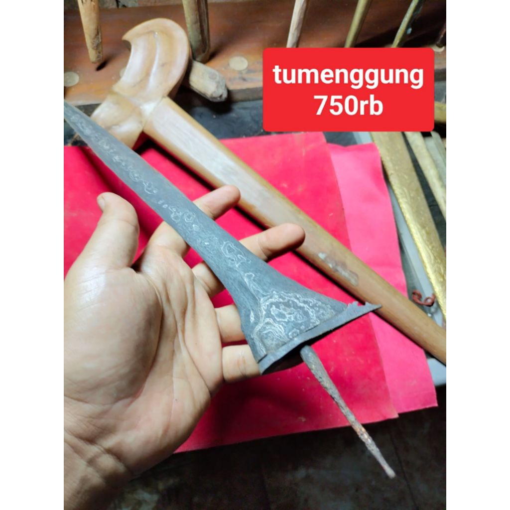 Keris Dapur Tumenggung Kuno Sepuh Pamor Kontras Warangka Gayaman Solo Polosan