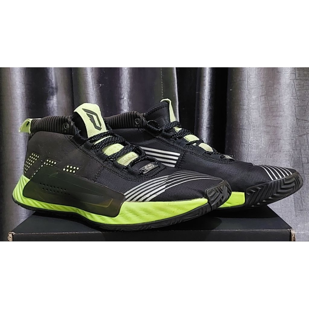 Sepatu basket volley hangout Dame 5 StarWars size 44 insole 28