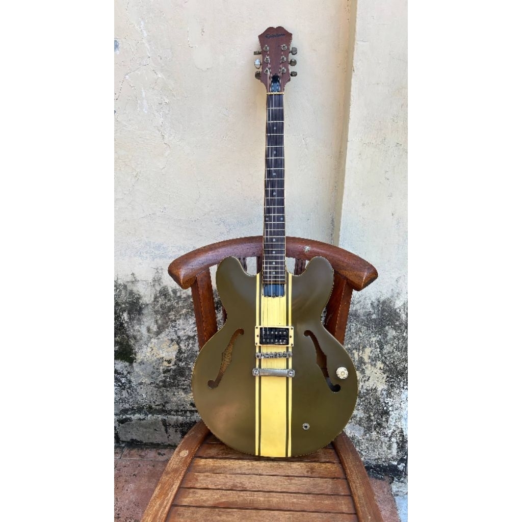Epiphone Tom Delonge Signature ES 333