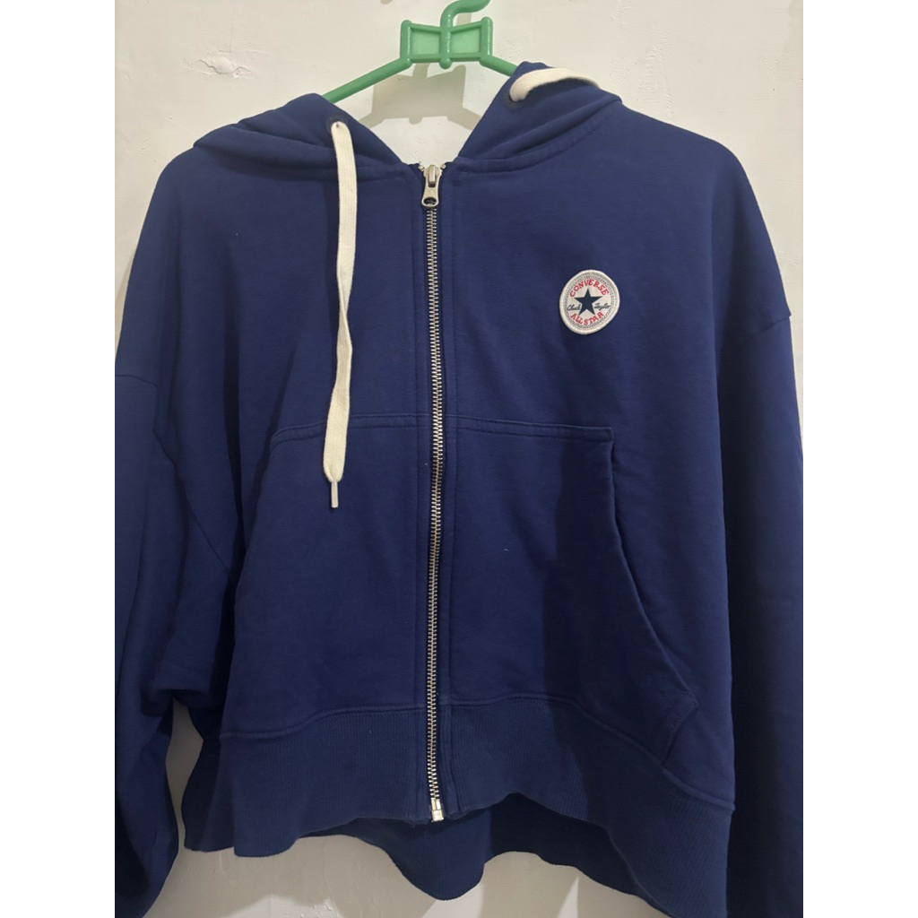 PRELOVED CONVERS CROP HODIE