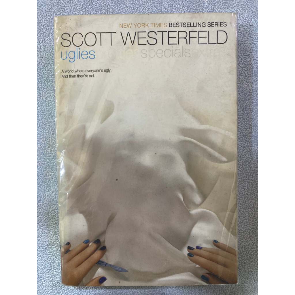 Buku Original SCOTT WESTERFELD -  .UGLIES