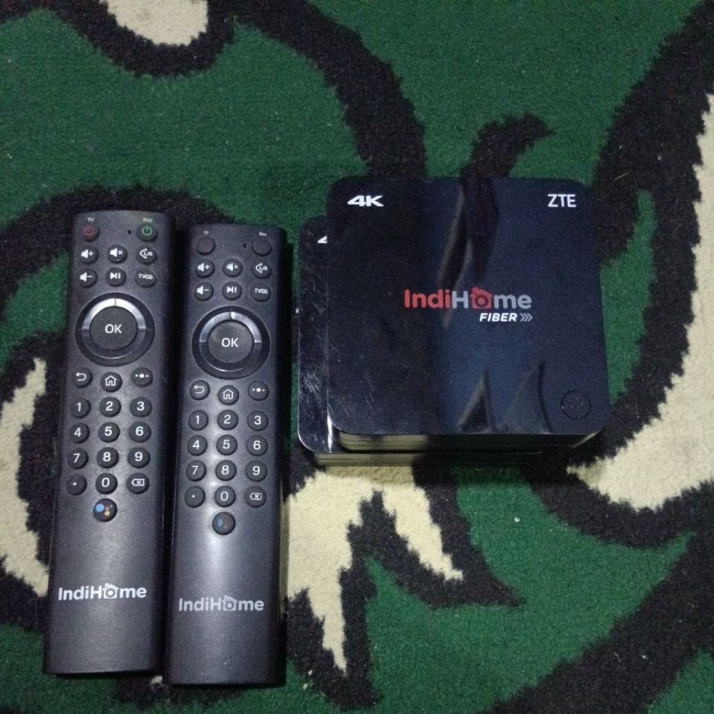 STB IndiHome ZTE 4K Fiber Second Bagus Nyala Normal + Remote Ori + Kabel HDMI,tanpa adaptor (Perlu R