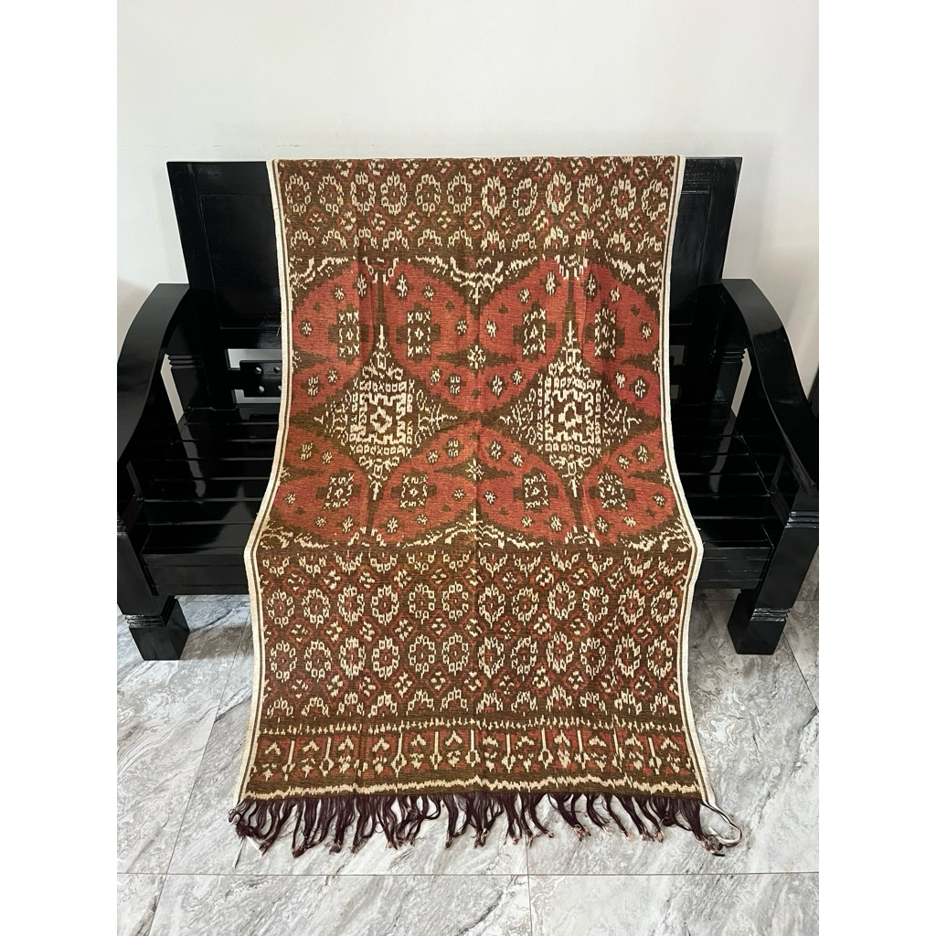 Saput bali tenun blanket