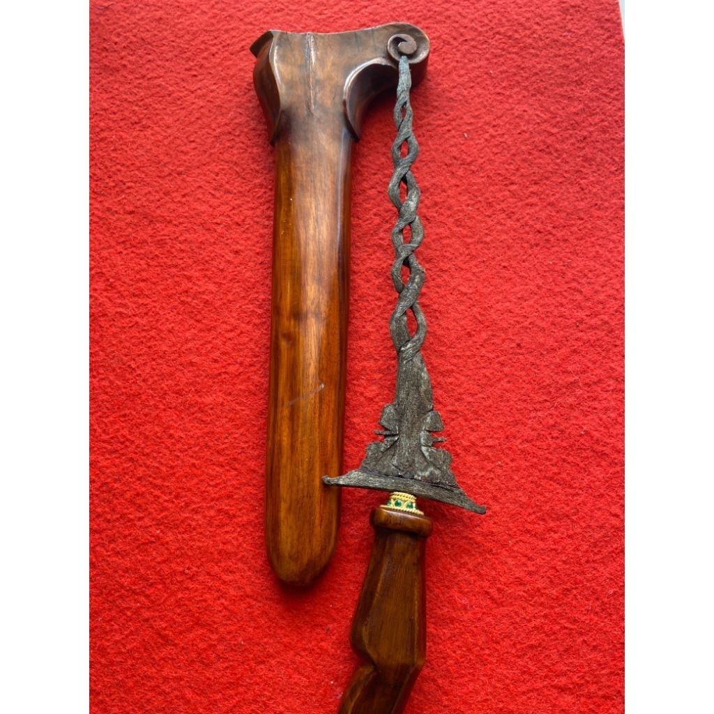 keris omyang jimbe patrem