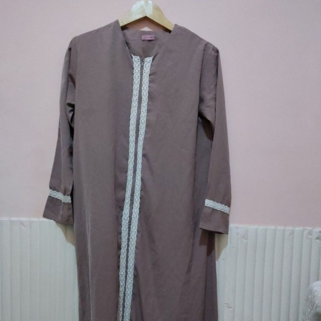 PRELOVED ABAYA GAMIS DAILY JETBLACK