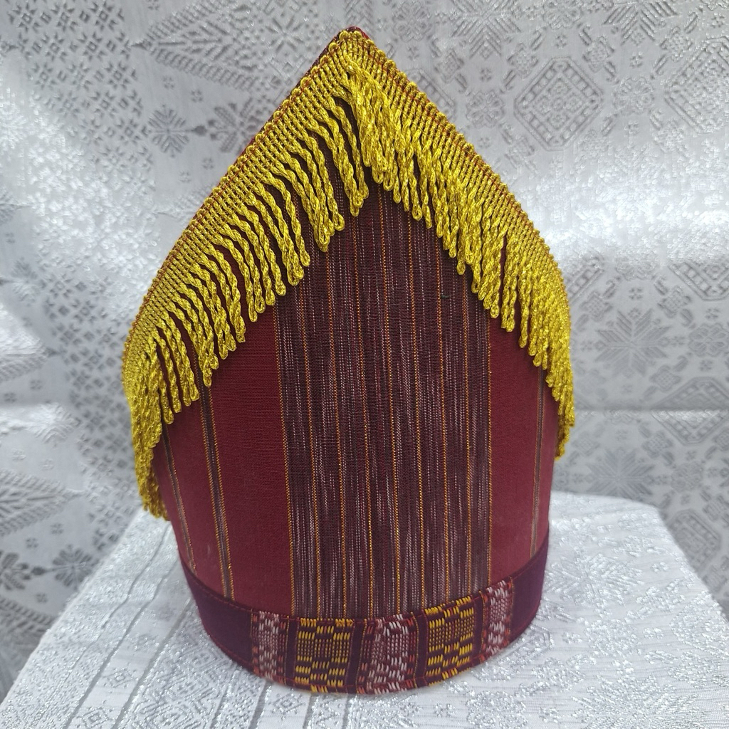 Topi Laki Laki Adat Batak Motif Ulos Khusus Rumbai Emas