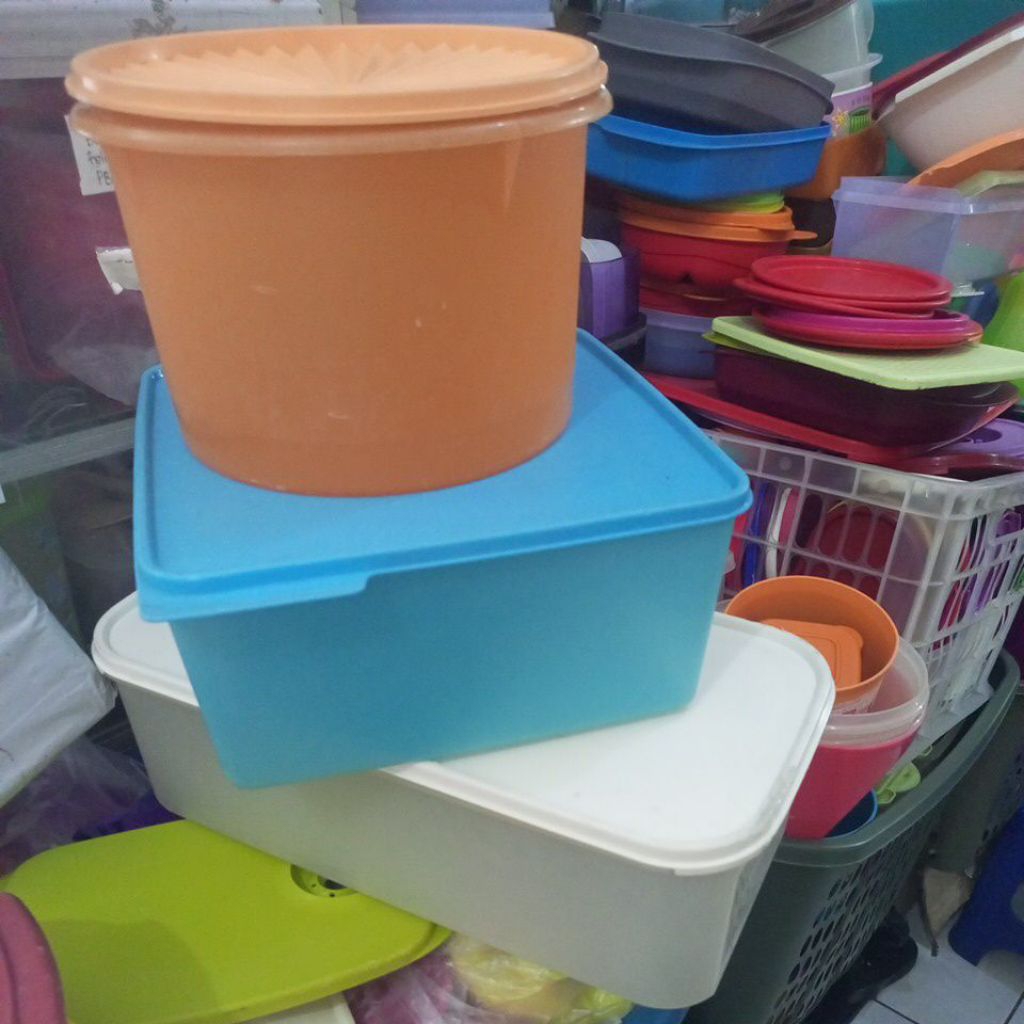 Toples Kontainer besar Tupperware second PL