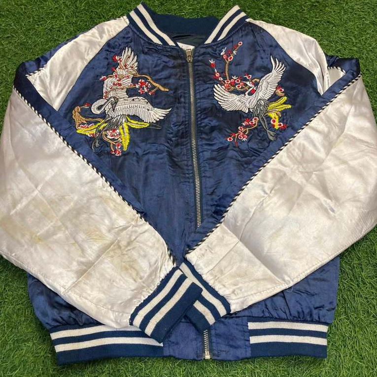 Jaket Sukajan Vintage Weiku Embroidery Crane & Sakura Size M Used