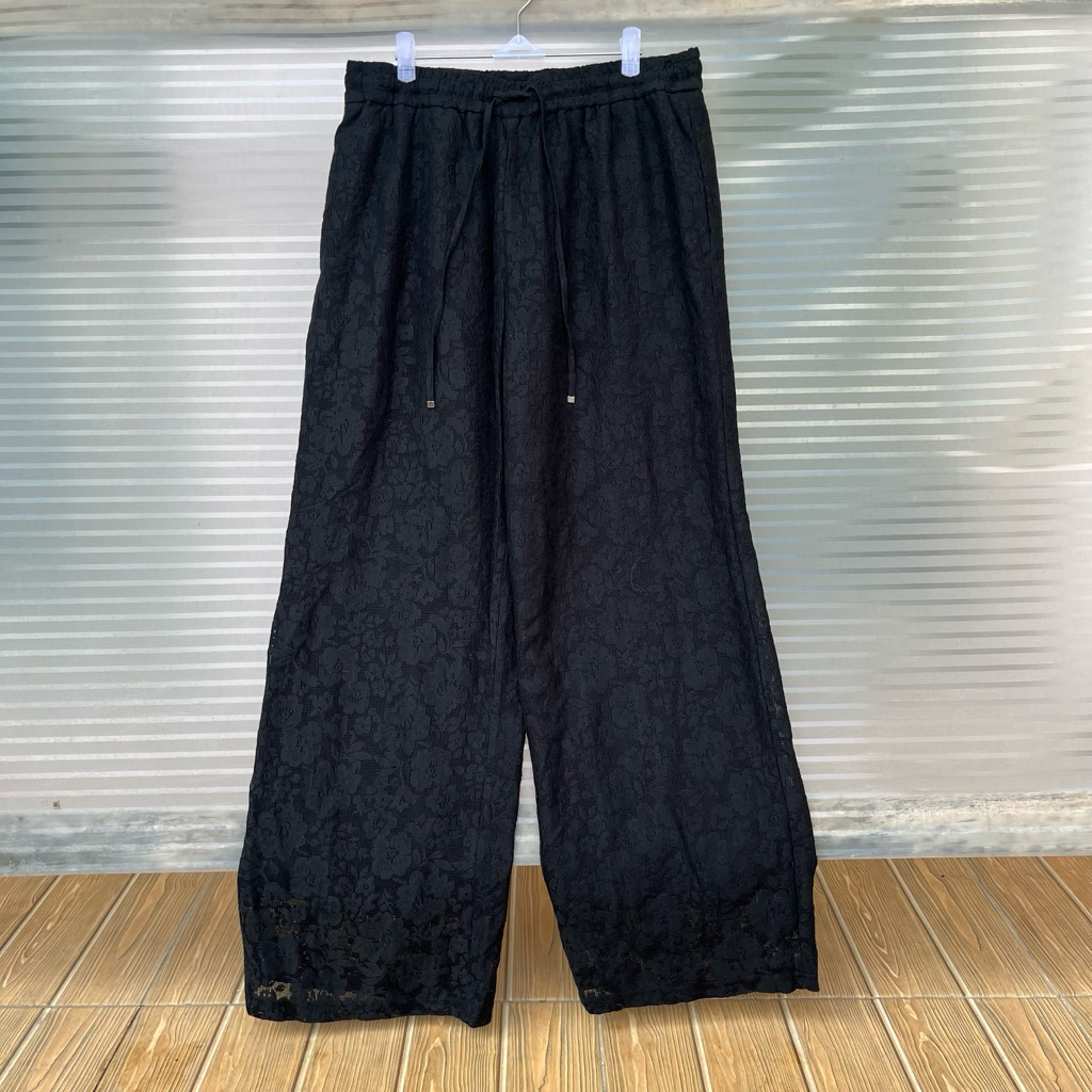 GU Kulot Lace Brukat Hitam XXL