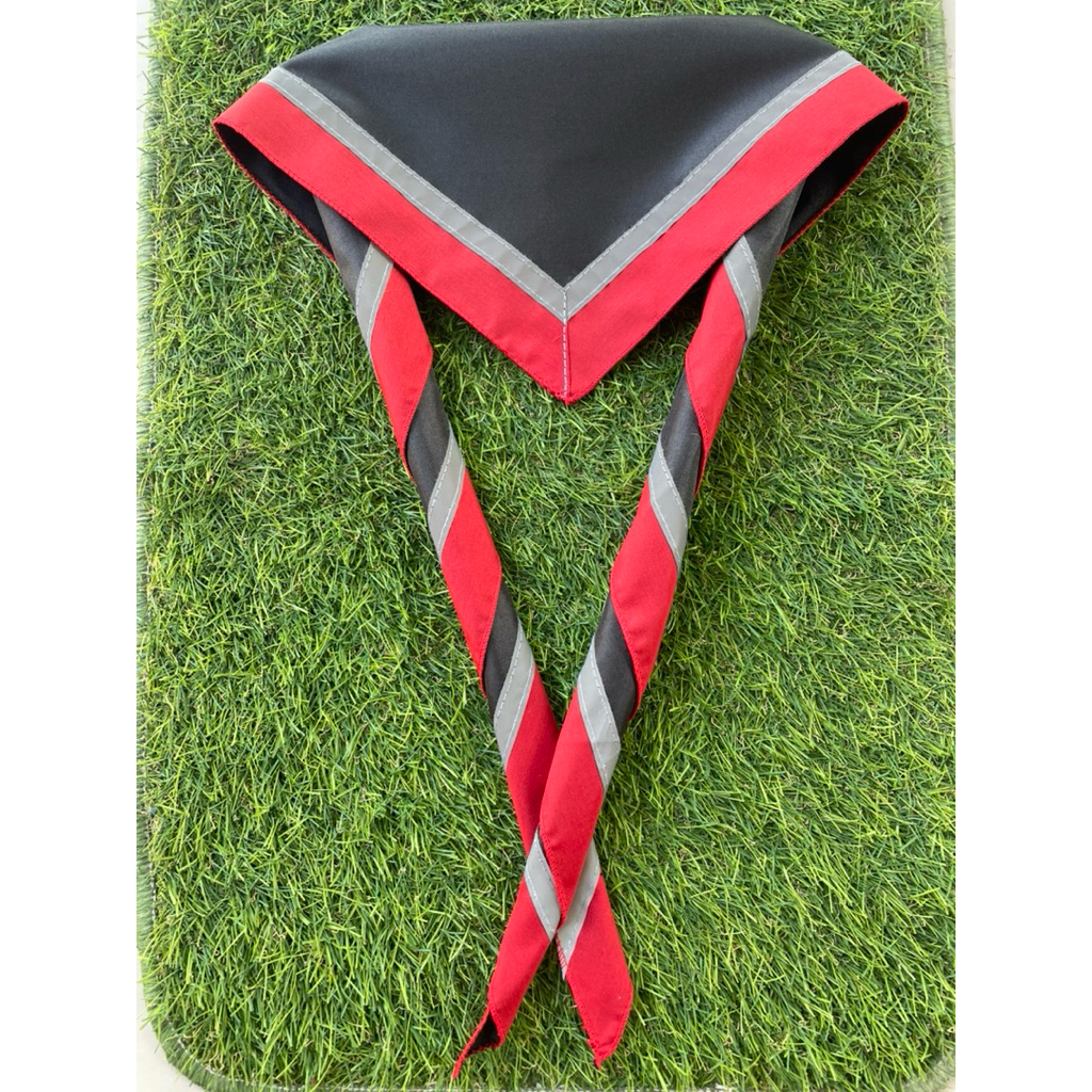 Scraf Pramuka Warna Hitam Lis Merah