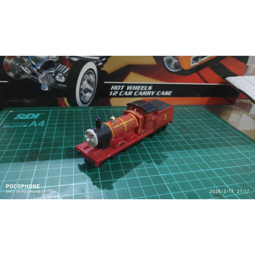 Bandai 2010 Nakayoshi Thomas and Friends (James) Loose