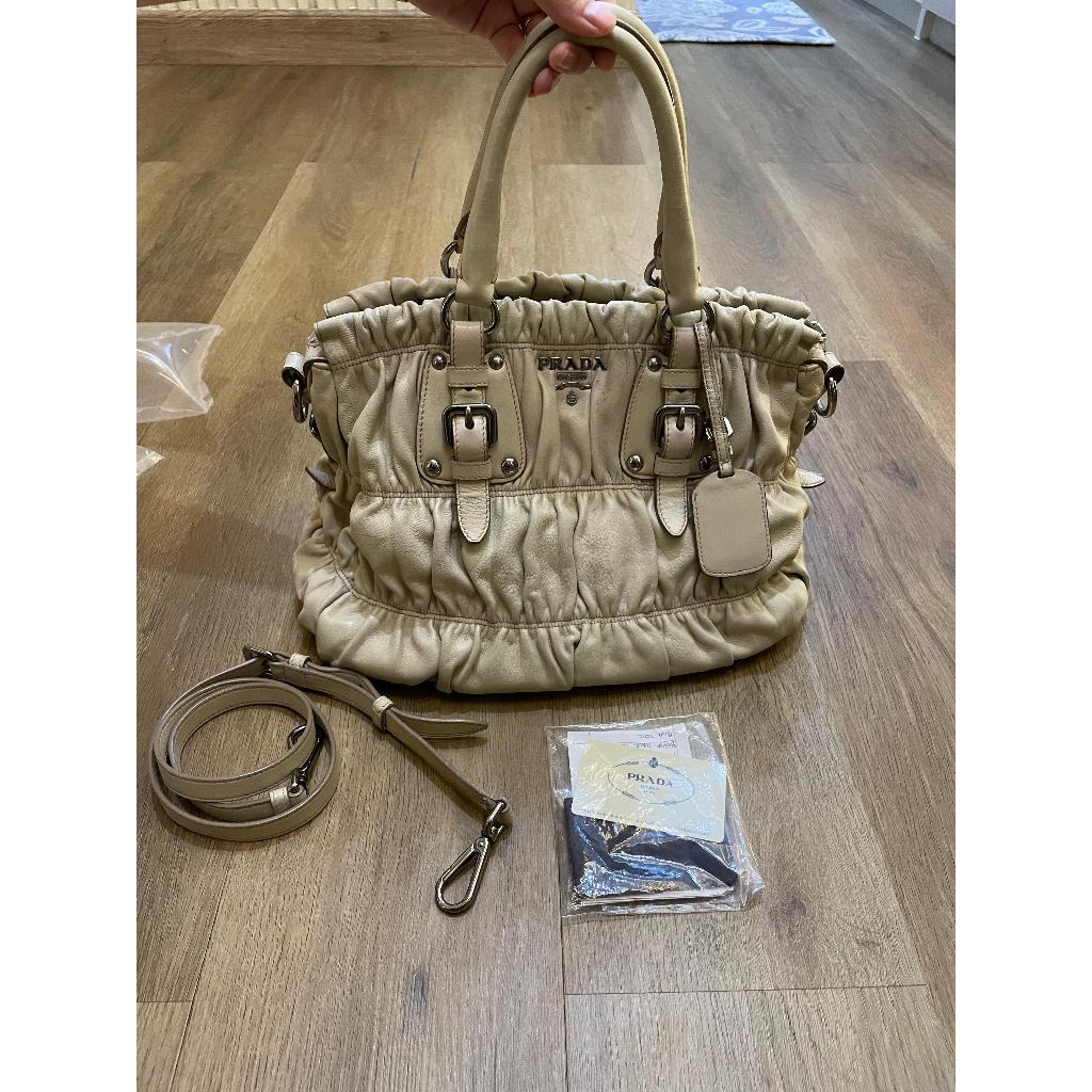 Tas Prada Nappa Gaufre Tote original mulus terawat (preloved)