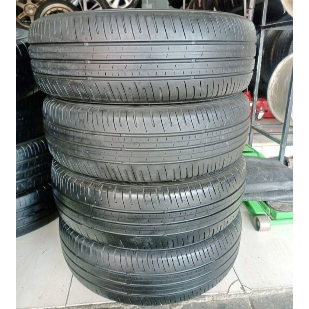 Ban mobil R15 ukuran 185/65/15 second copotan