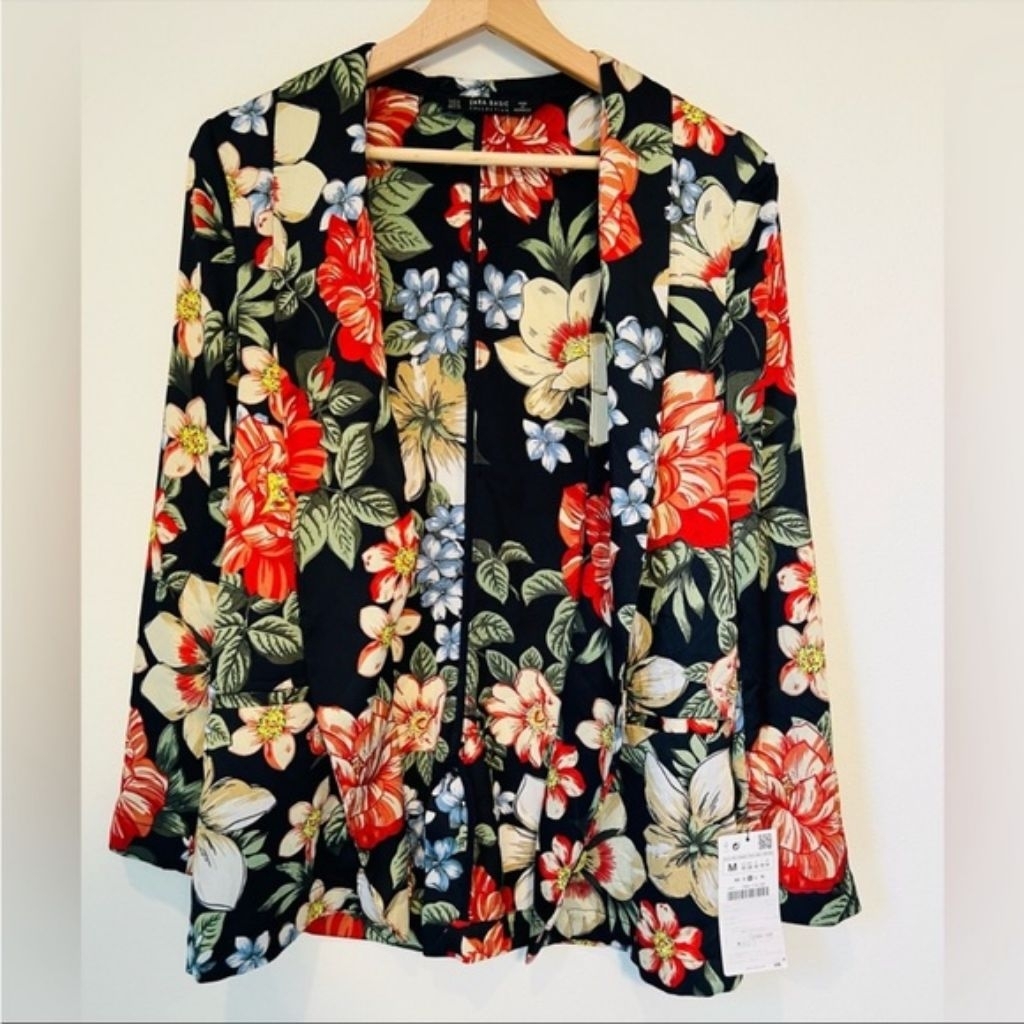 ZARA FLORAL BLAZER SIZE XS ORI LIKE NEW