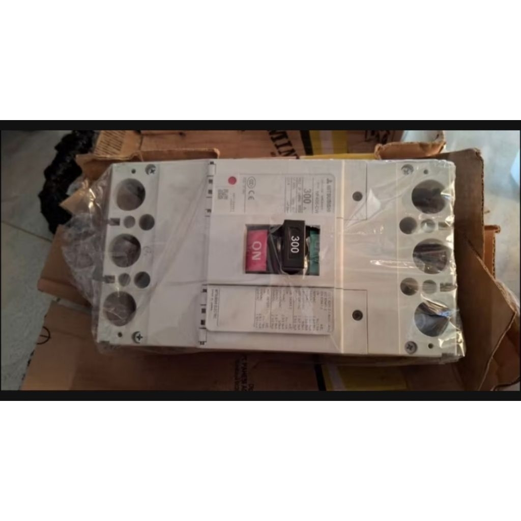MCCB MITSUBISHI NF630A poll cw 630A mulusMCCB MITSUBISHI NF630A poll cw 630A MCCB MITSUBISHI NF630A 