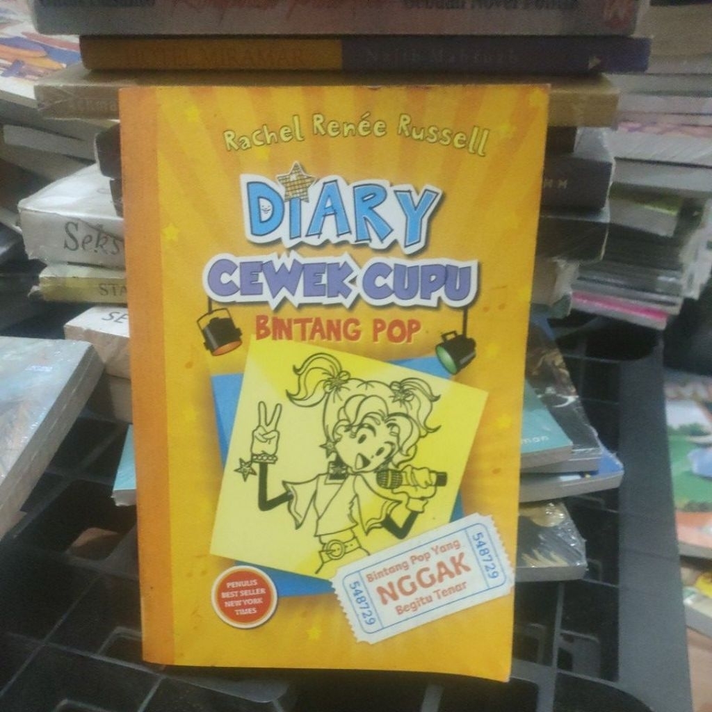 DYARY CEWEK CUPU BINTANG POP, BINTANG POP YANG NGGAK BEGITU TENAR.ORIGINAL