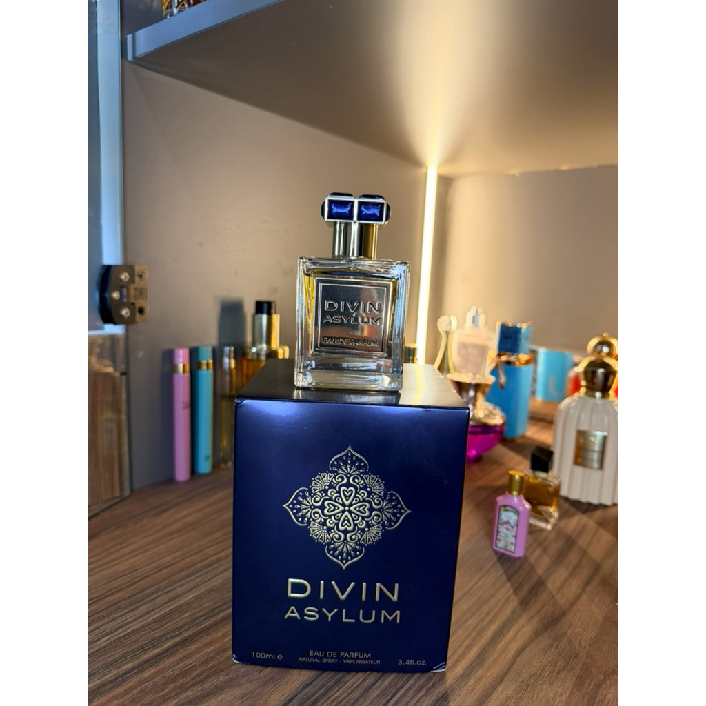 French Avenue Divin Asylum Preloved