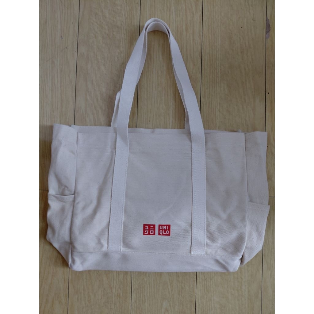 Tas Uniqlo Foldable Bag / Canvas bag