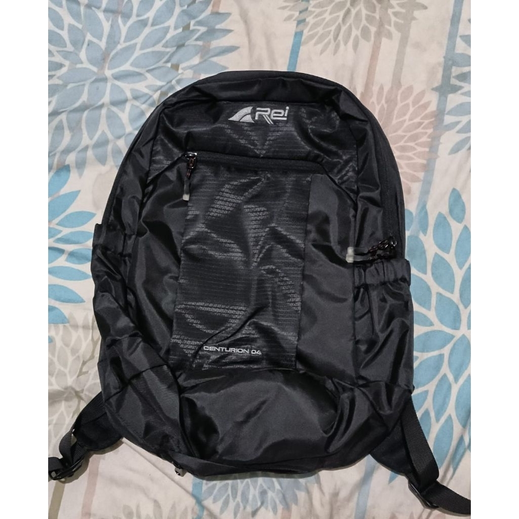 Tas Gunung Tas Laptop Arei 25L