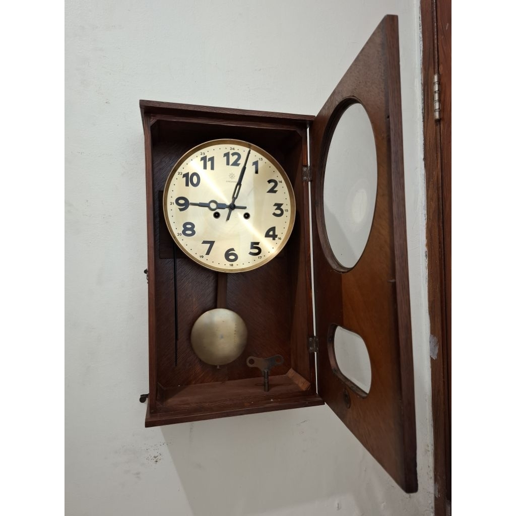 Jam bandul junghans