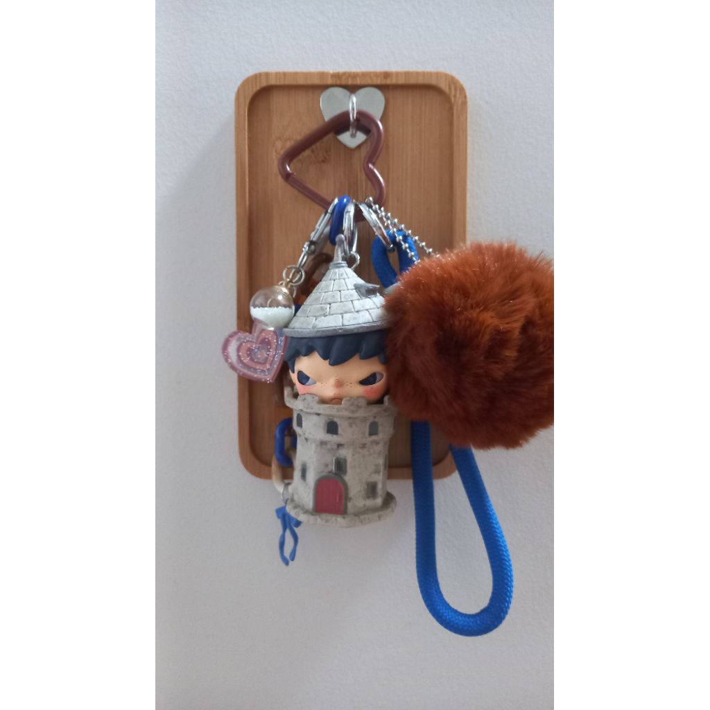 bag charm Popmart preloved - DIY