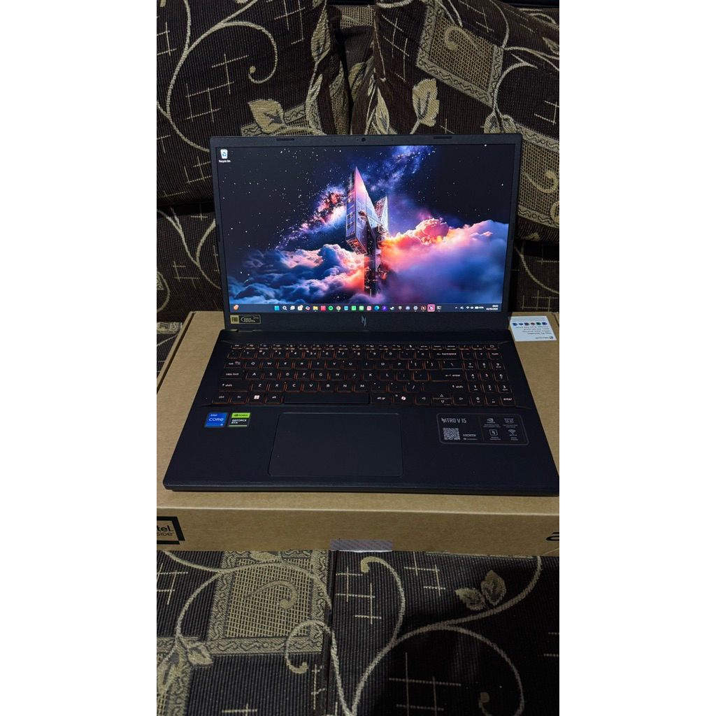 (Preloved) - Acer Nitro V 15 - (RTX 5050 8GB)