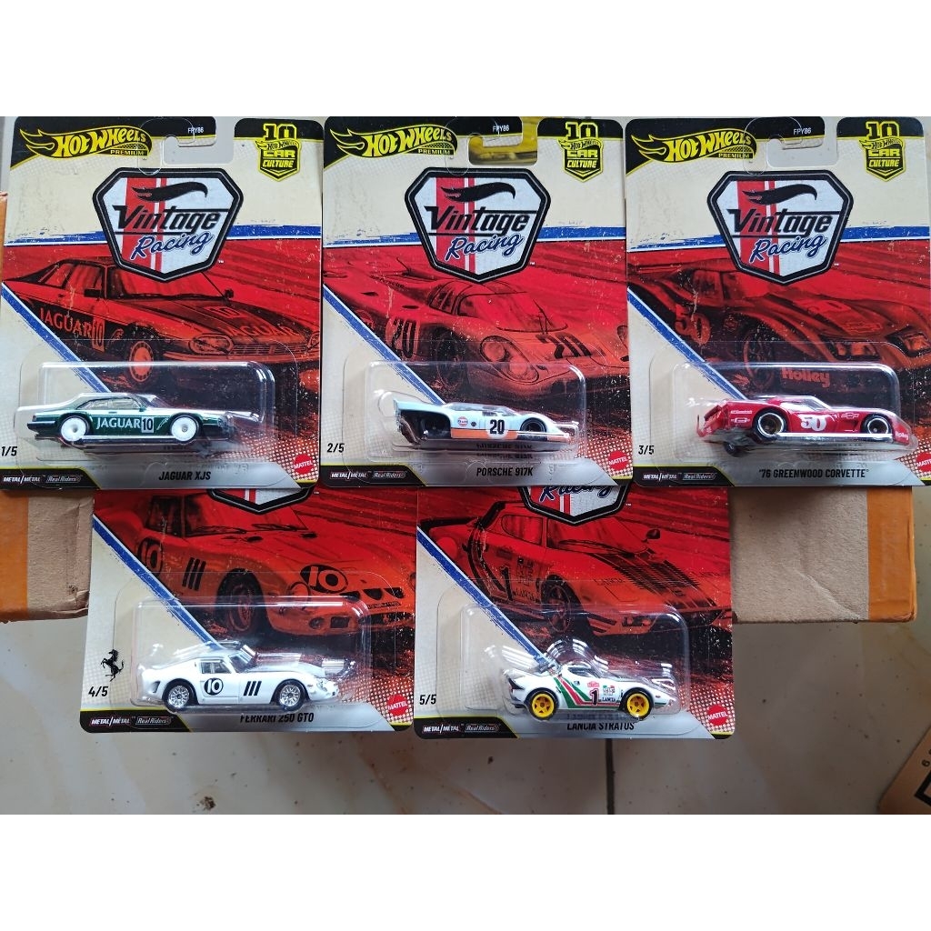 HOT wheels Premium Vintage Racing Set
