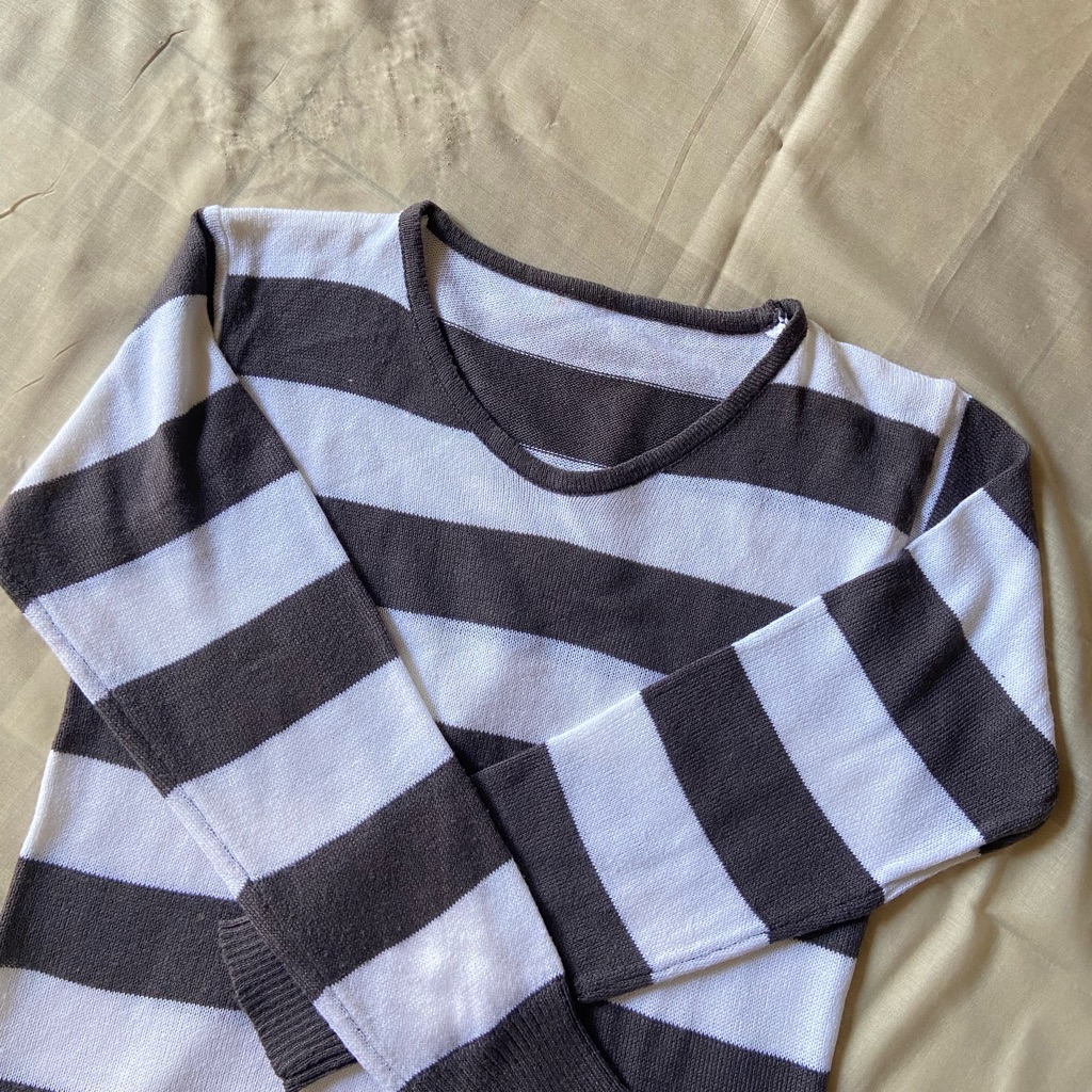 baju motif garis-garis