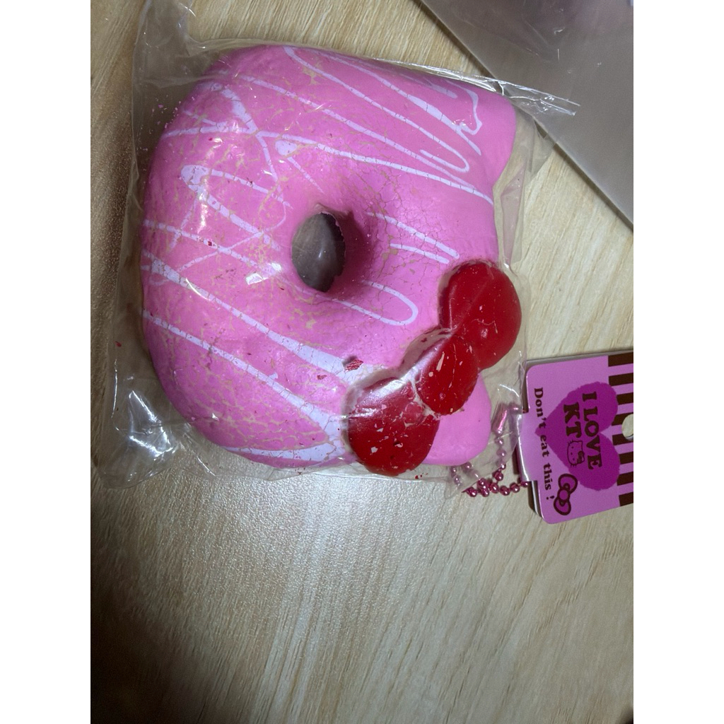 JANGAN ASAL CO HK DONAT SQUISHY