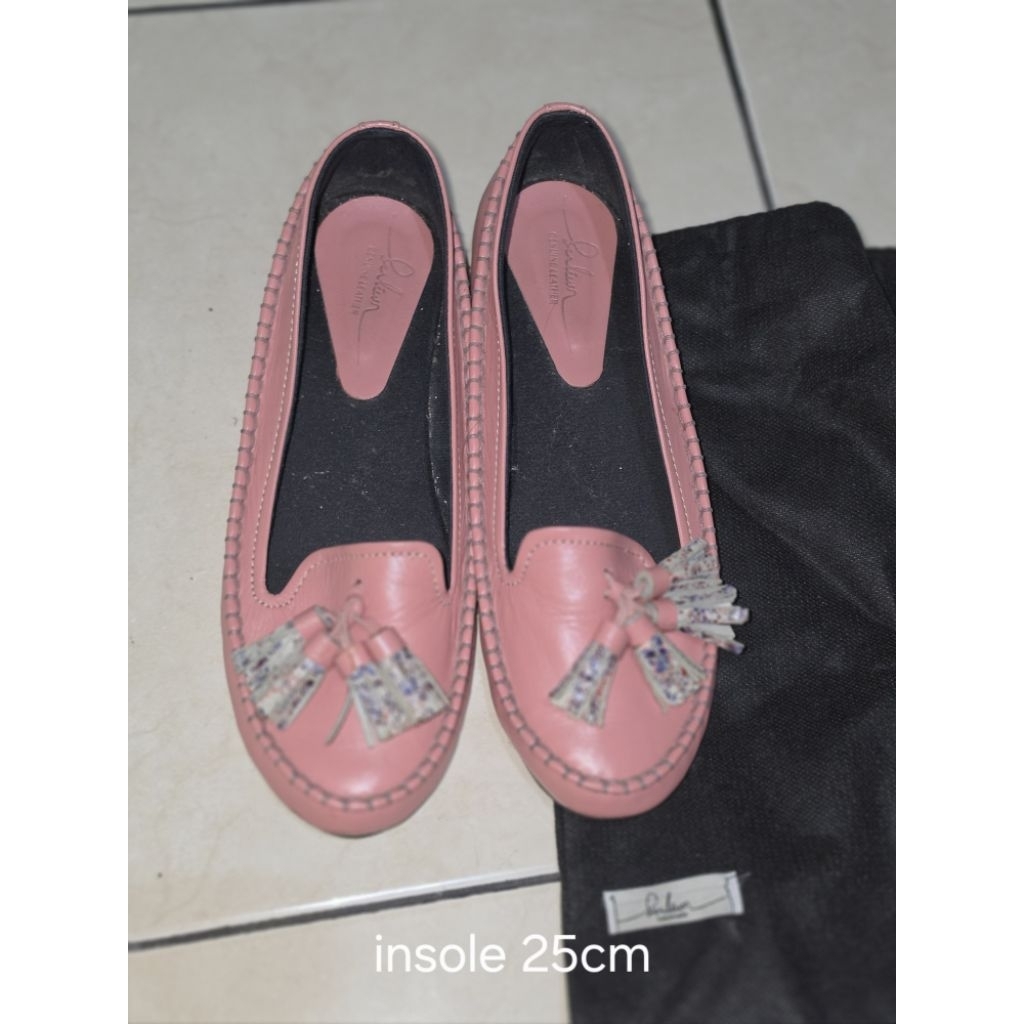 Preloved Serlium genuine leather shoes pink
