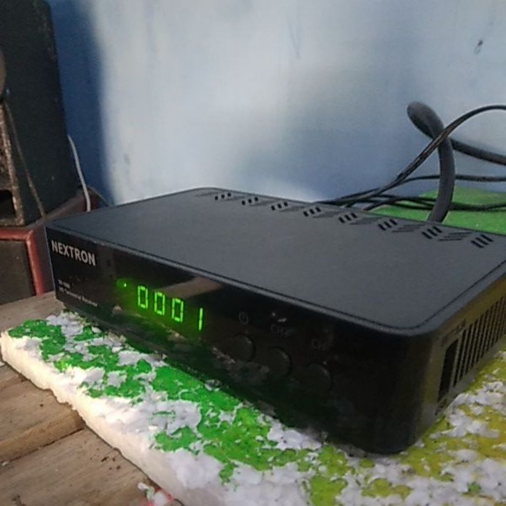 Stb nextron tr1000 bekas