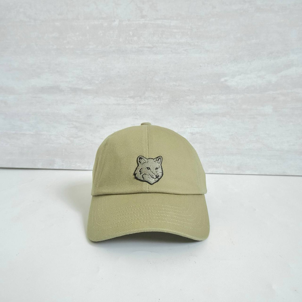 MAISON KITSUNE BASEBALL CAP IN LAUREL GREEN COLOR