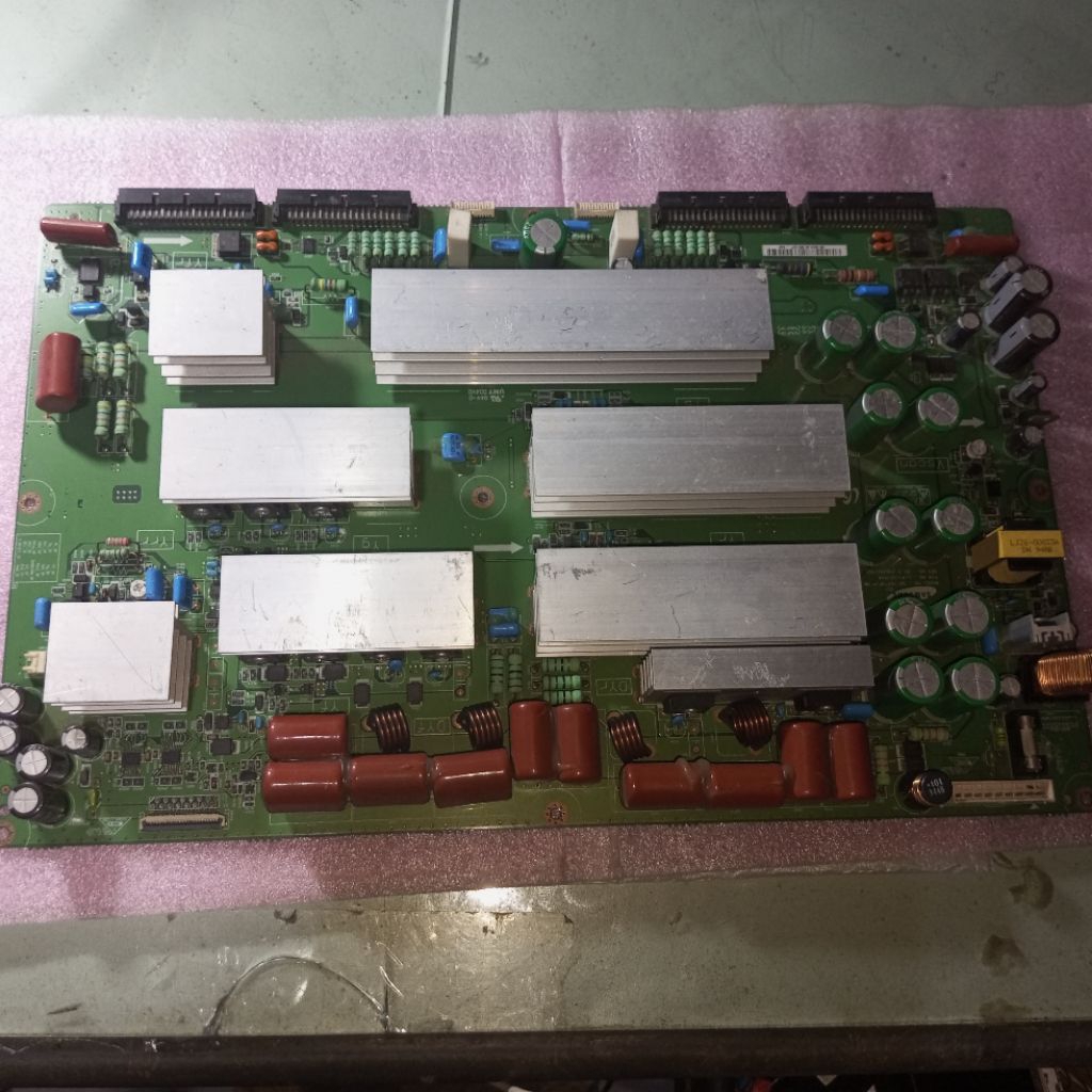 Ymain Samsung PLASMA PN63Bb550