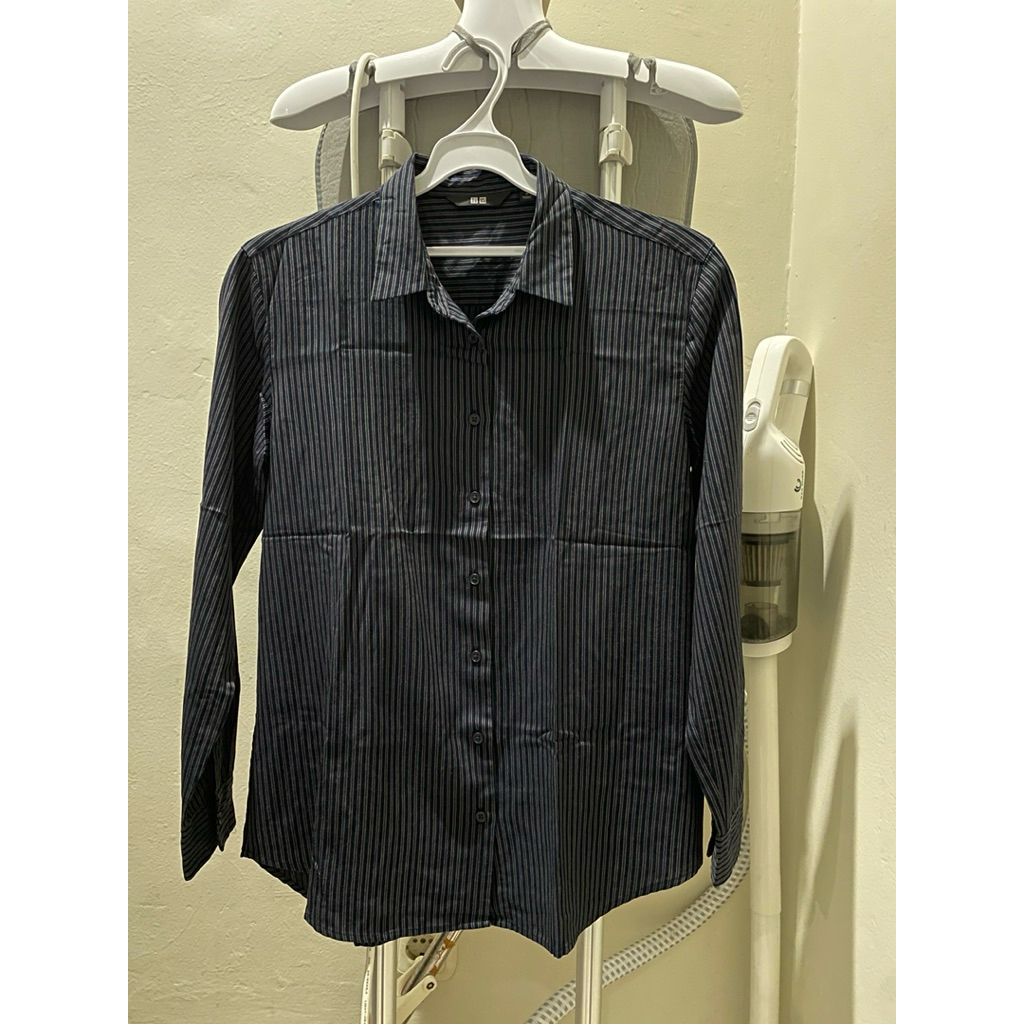 Preloved Uniqlo Striped Shirt