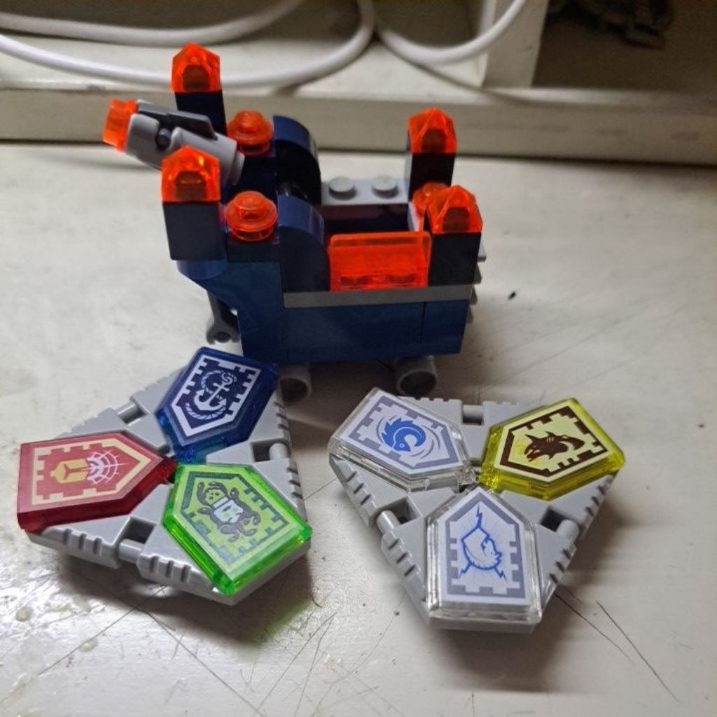 lego nexo knight original
